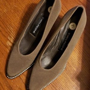 Evan Picone Dark Taupe Heels